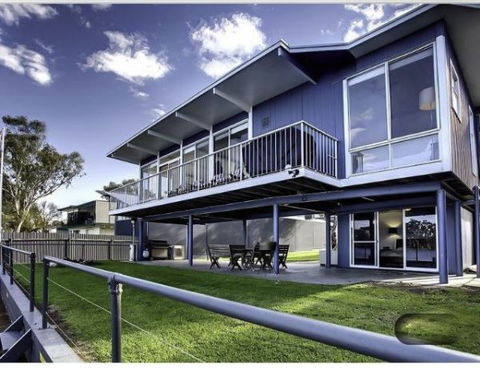 River Shack Rentals - Living The Dream - Tourism Townsville 96
