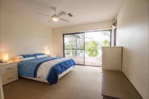 River Shack Rentals - Living The Dream - Tourism Townsville 131