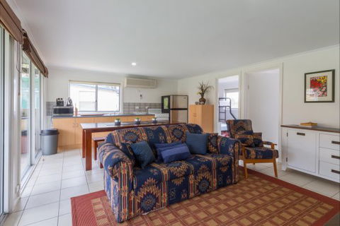 River Shack Rentals - Living The Dream - Tourism Townsville 11