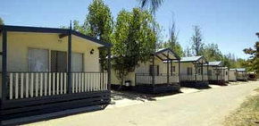 Lakeside Caravan Park - Tourism Townsville 3