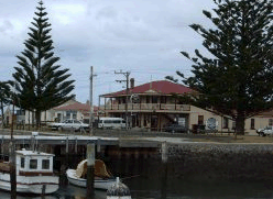 Port Albert Hotel - Tourism Townsville