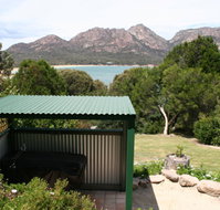 Coles Bay Waterfronters - Tourism Townsville