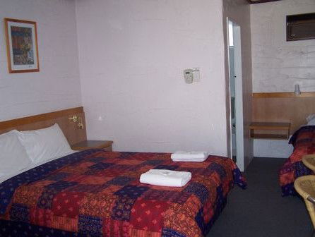 Espana Motel - Tourism Townsville 1