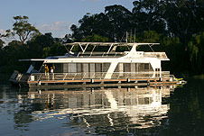 Whitewater Houseboat - Tourism Townsville 0