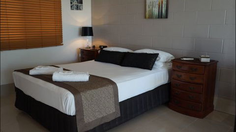 La Solana Holiday Apartments  - Mackay - Tourism Townsville 3