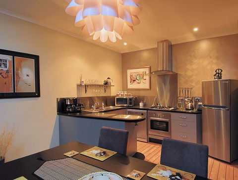 Riverview Rise Retreats - Tourism Townsville 2