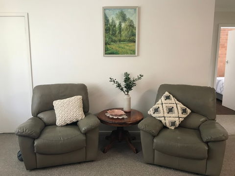 Annie's Hideaway - Tourism Townsville 1