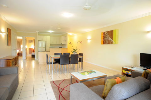 Bay Village Tropical Retreat - Tourism Townsville 7