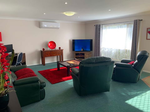 Obadiah Country Cottages - Tourism Townsville 2