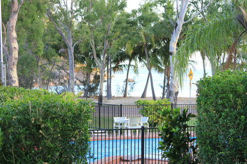 Arcadia Village Motel - Tourism Townsville 0