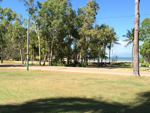 Arcadia Village Motel - Tourism Townsville 3