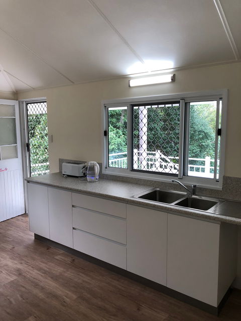 Daggoombah Holiday House - Tourism Townsville 6