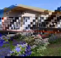 Outlook BnB - Tourism Townsville