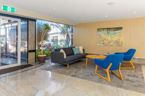 Quality Hotel Lighthouse - Tourism Townsville 0