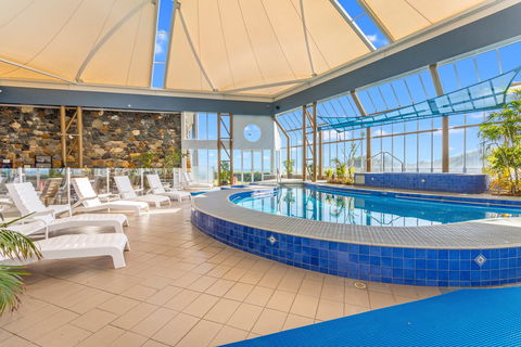 Quality Hotel Lighthouse - Tourism Townsville 1
