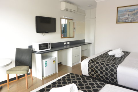 Queanbeyan Motel - Tourism Townsville 3