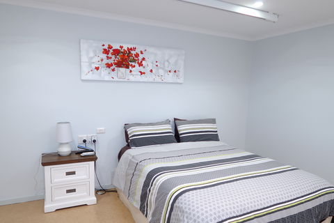 Glenn Moore Accessible Accommodation  Units - Tourism Townsville 1