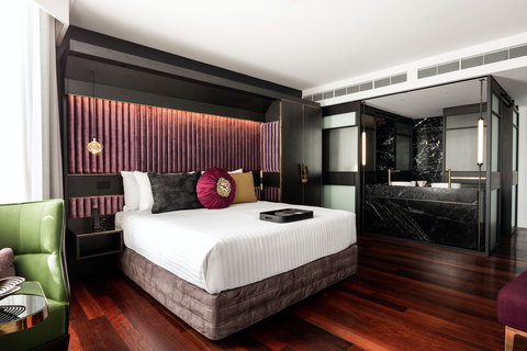 QT Perth - Tourism Townsville 2