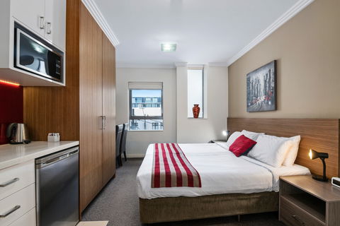 Quality Suites Camperdown - Tourism Townsville 1