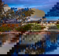 Stonewell Cottages and Vineyards - Tourism Townsville