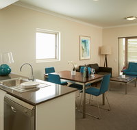 Baileys Serviced Apartments - Tourism Townsville