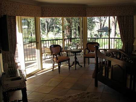 Lakeview Lodge - Tourism Townsville 1