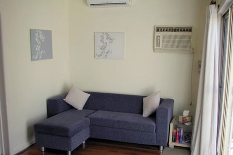 San Remo Holiday House - Tourism Townsville 1