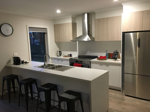 Falls Cottage Whitfield - Tourism Townsville 1