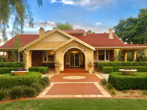 BAROSSA  HOUSE - Tourism Townsville 0