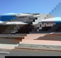 Cozzys Condo Luxury Beach House - Tourism Townsville