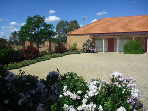Fairways Bed And  Breakfast At Jerilderie - Tourism Townsville 1