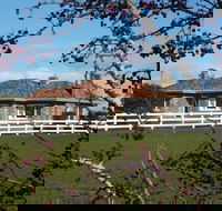 Little Sunnyside Accommodation - Tourism Townsville
