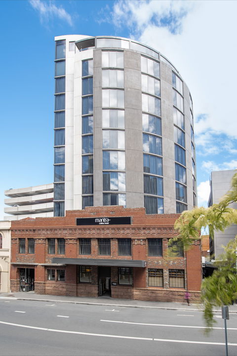 Mantra Collins Hotel - Tourism Townsville 0