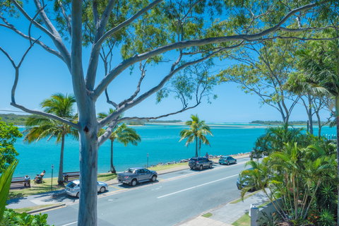 Munna Beach Apartments - Tourism Townsville 0