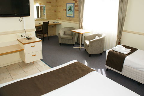 Best Western Ambassador Motor Lodge - Tourism Townsville 2