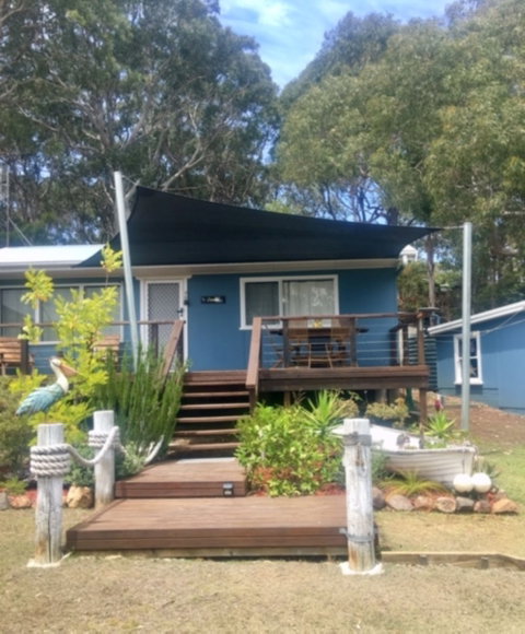 Retro Cottage - Tourism Townsville 0