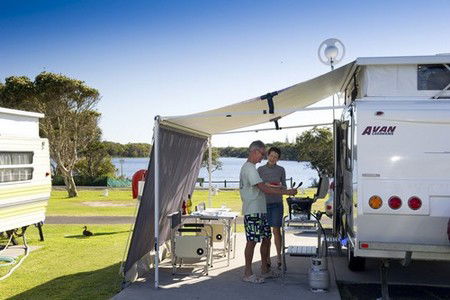 Lake Ainsworth Holiday Park - Tourism Townsville 0