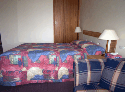 Lakeside Motor Inn - Tourism Townsville 1