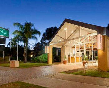 Quality Resort Inlander - Tourism Townsville 3