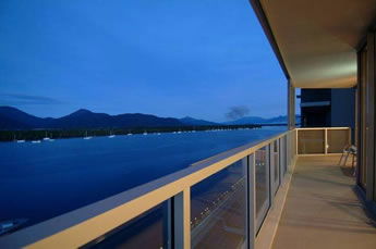 Cairns Luxury Apartments, Harbourlights Complex - Tourism Townsville 10