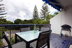 A Bay Breeze - Tourism Townsville 1