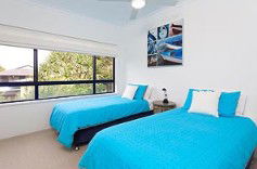 A Bay Breeze - Tourism Townsville 3