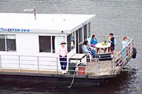 Clyde River Houseboats - Tourism Townsville 3