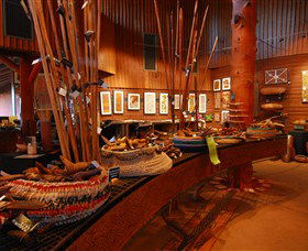 Maruku Retail Gallery - Tourism Townsville 0