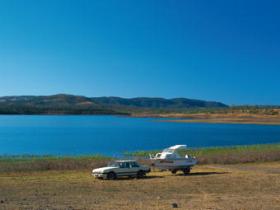 Lake Callide - Tourism Townsville 0