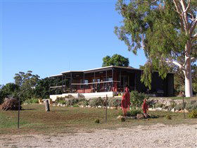 Blesings Garden Wines - Tourism Townsville 3