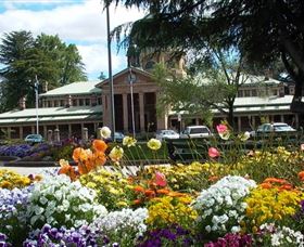 Bathurst Court House - Tourism Townsville 0