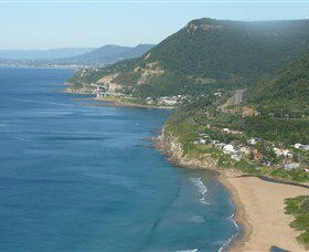 Bailey's Sydney - Tours For People Who Don't Like Tours - Tourism Townsville 0