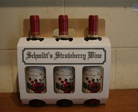 Schmidts Strawberry Winery - Tourism Townsville 4