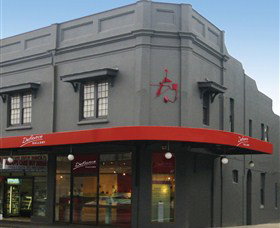 Defiance Gallery - Tourism Townsville 0